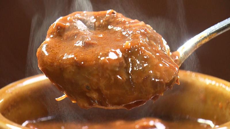 ビーフシチューの肉の塊