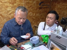 おもちゃドクターの榎本さん