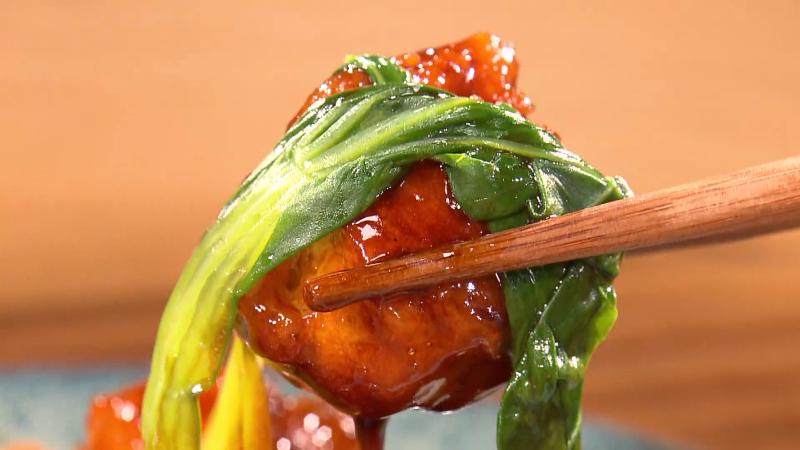 駿河軍鶏の黒酢酢鶏(1500円)