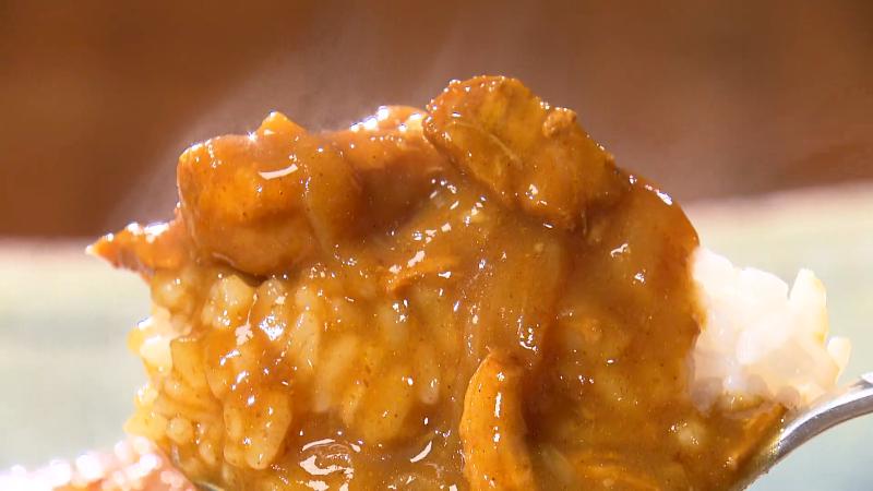 カツカレー(1570円)