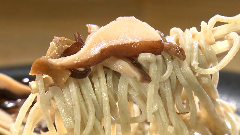 きのこおろしそば(1300円)