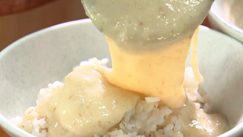 ごはんにかけるとろろ汁