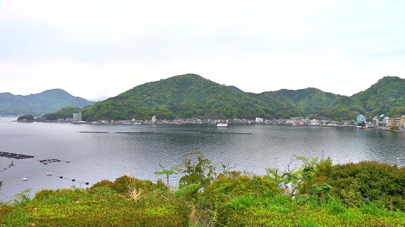 長浜城跡から見た内浦湾の風景