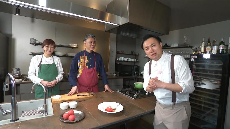 藤田さん夫妻とにむらあつとリポーター