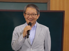 バトンタッチする会・鈴木中人 代表