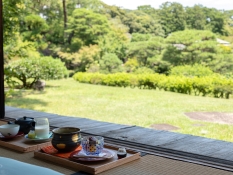三養荘
